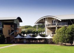 charles Darwin Uni