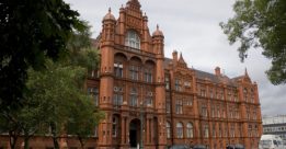 Trường đại học Salford