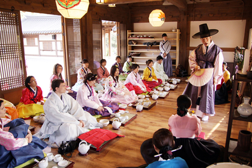 Du học Hàn Quốc: Học tập, trải nghiệm văn hóa cuộc sống xứ sở Kim chi và  Hanbok - Trung tâm tư vấn du học KENMEI 日本語 センター