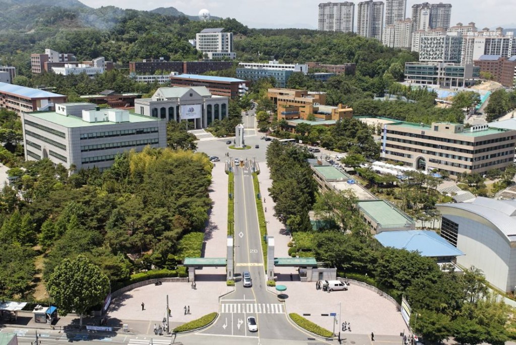 Ulsan-University-of-Korea-2