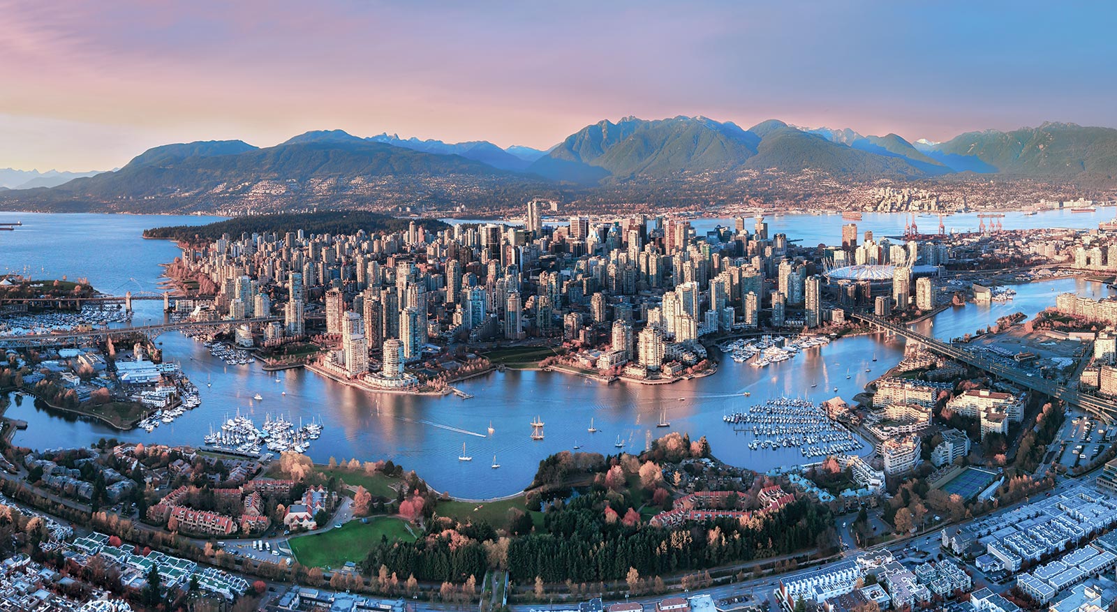 Cơ hội việc làm tại Vancouver, Canada: "Cung không đủ cầu"