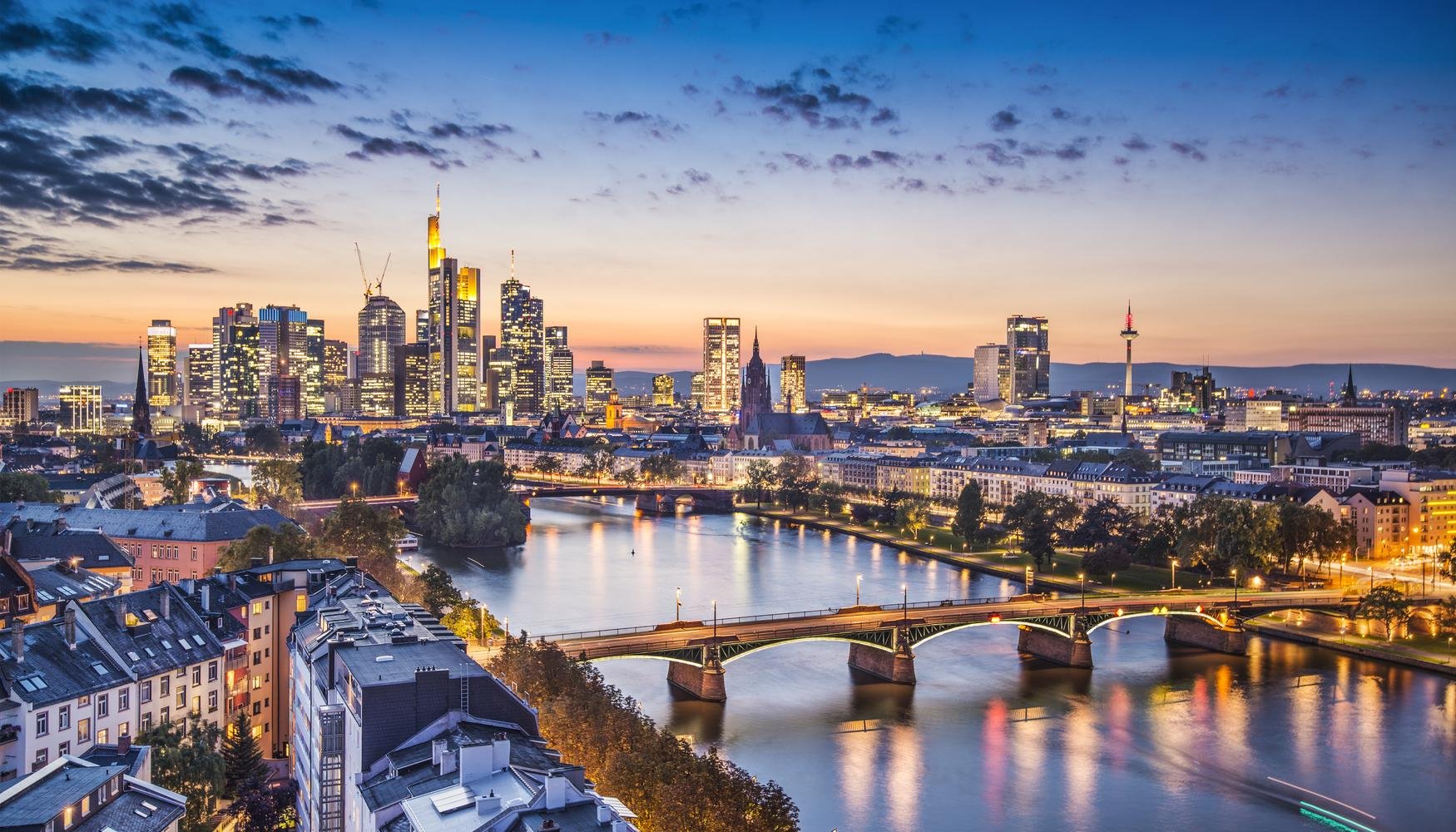 Vận chuyển hàng hóa sang Frankfurt