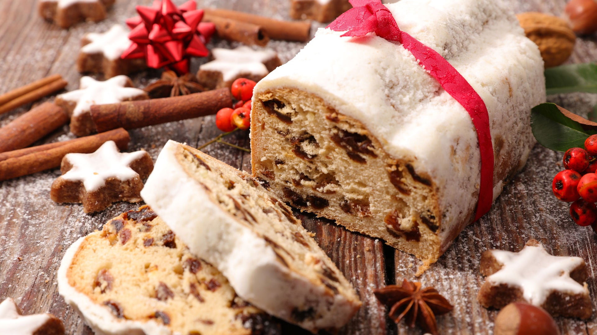 Bánh Stollen như một nét văn hóa không thể thiếu trong Giáng sinh tại Đức