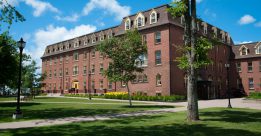 University of Prince Edward Island (UPEI) – Ngôi trường công lập với lịch sử lâu đời